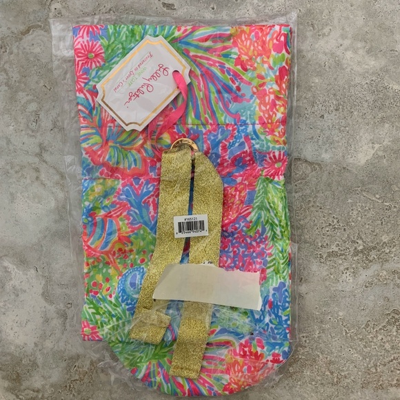 Lilly Pulitzer Other - Lilly Pulitzer Wine Tote Featured in Lover's Coral NEW Vibrant Beachy Preppy